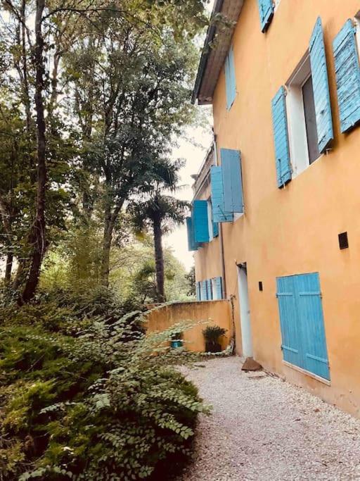 Studio Dans Tres Belle Bastide 18Eme Siecle เอ็ก-ซอง-โพรวองซ์ ภายนอก รูปภาพ