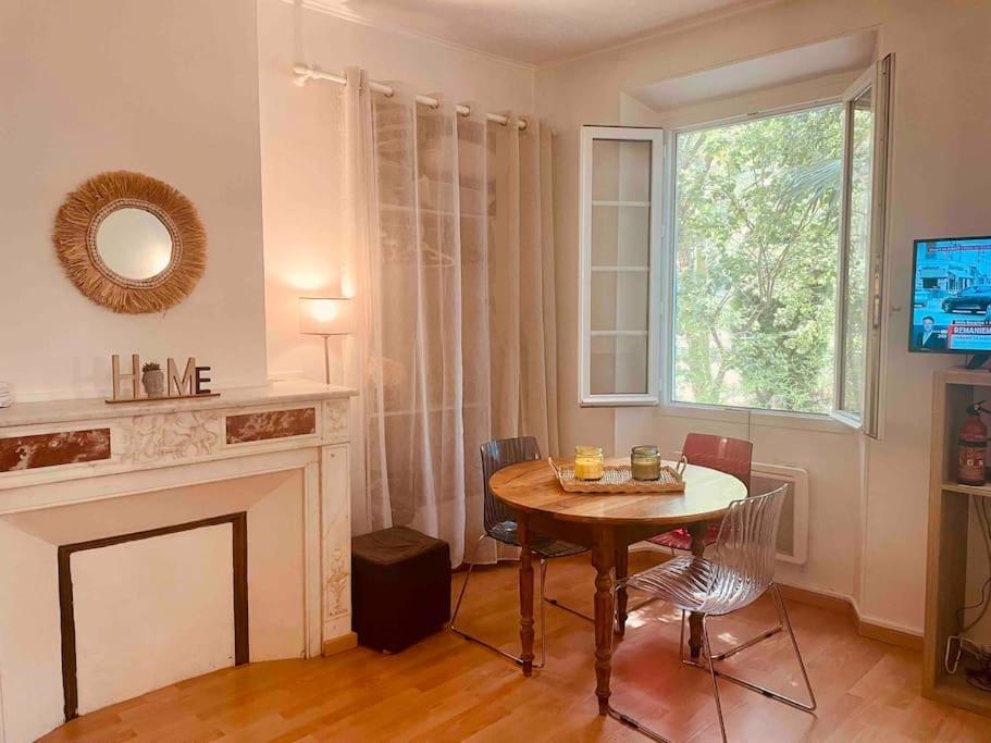Studio Dans Tres Belle Bastide 18Eme Siecle เอ็ก-ซอง-โพรวองซ์ ภายนอก รูปภาพ