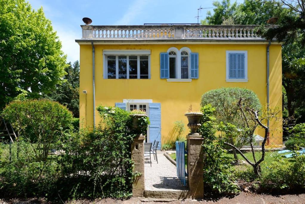 Studio Dans Tres Belle Bastide 18Eme Siecle เอ็ก-ซอง-โพรวองซ์ ภายนอก รูปภาพ